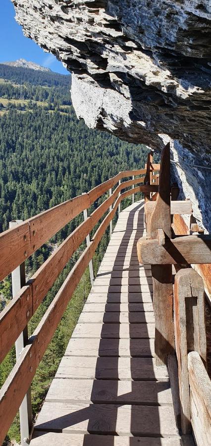 Un Moment De Detente Inoubliable Saillon-Les-Bain Exterior photo